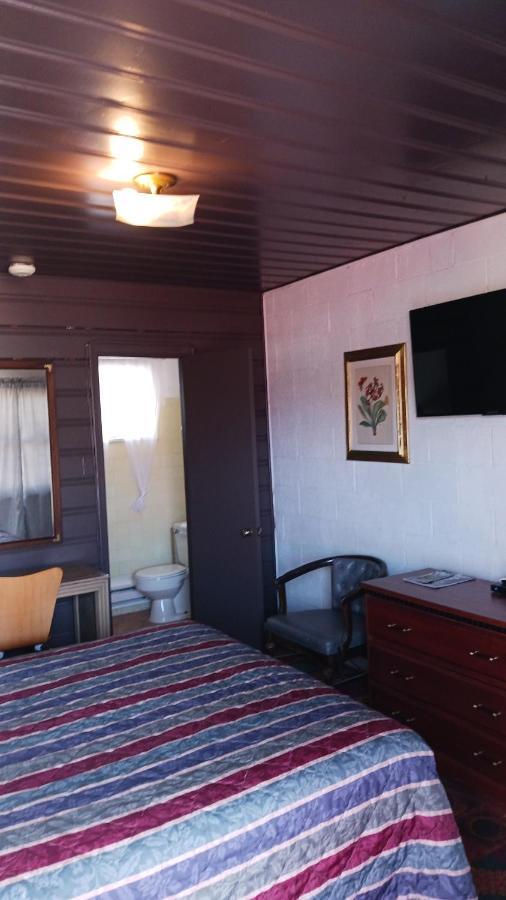 White Pine Motel Ely Buitenkant foto