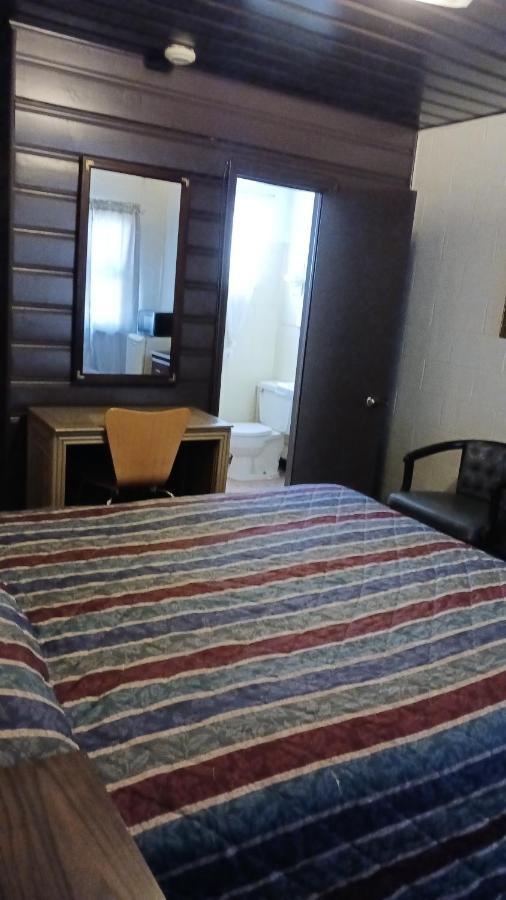White Pine Motel Ely Buitenkant foto