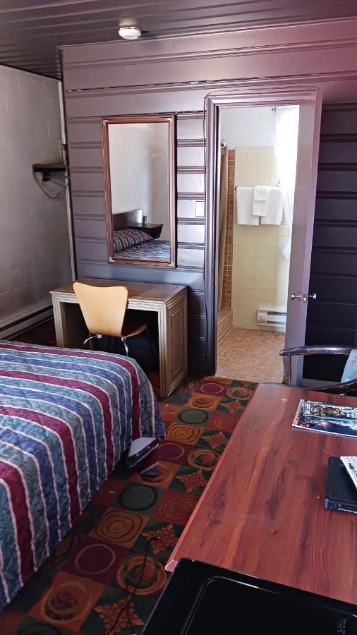 White Pine Motel Ely Buitenkant foto