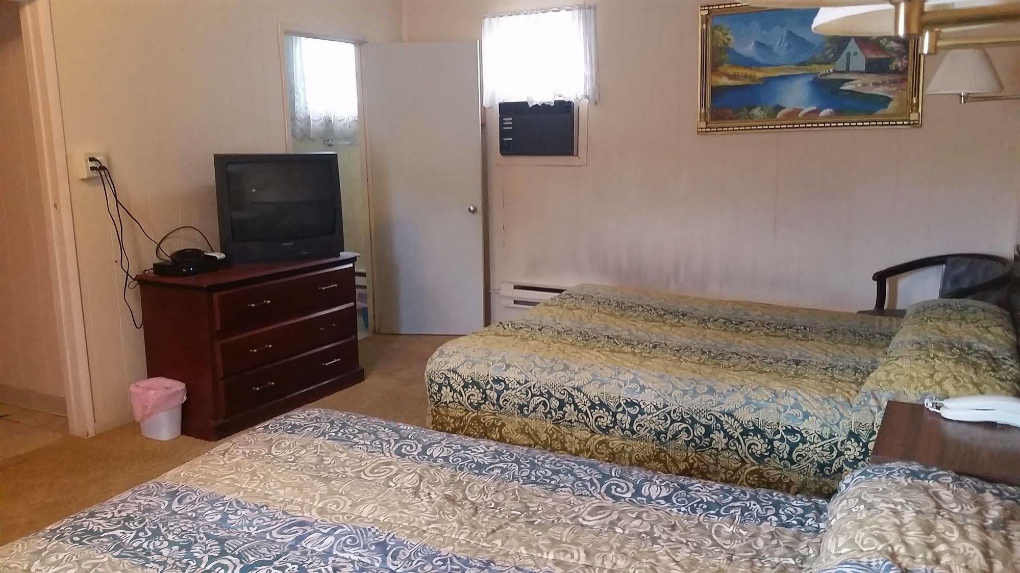 White Pine Motel Ely Buitenkant foto