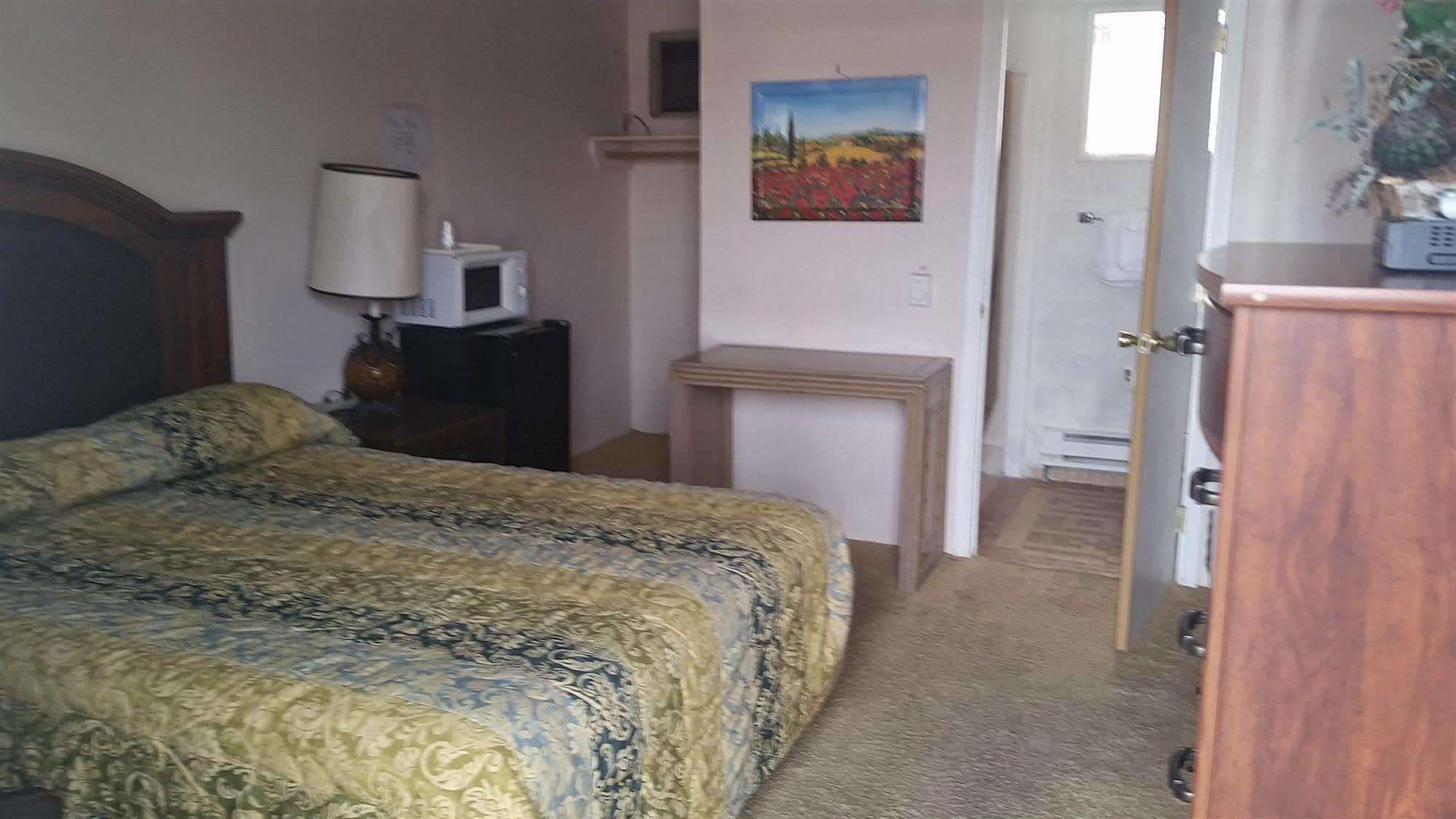 White Pine Motel Ely Buitenkant foto